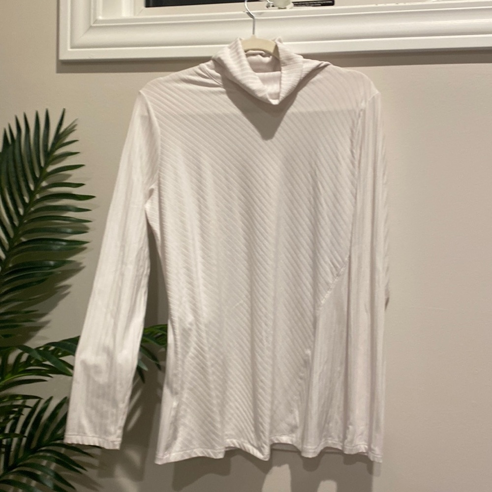 Really cute white tunic
